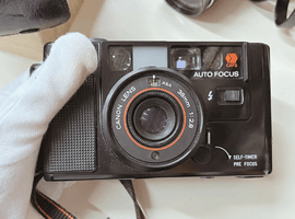 Canon：ボディ／PENTAX：交換レンズ付きボディなど4点