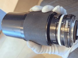 Nikon：レンズ／Nikon：交換レンズ付きボディなど4点