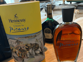 ブランデー／Hennessy：トリビュート トゥ ピカソ_状態ランク：Bなど4点（千葉県八千代市・出張買取）｜お酒の高価買取なら【バイセル】