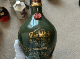 ウイスキー／Glenfiddich：18年 陶器 緑_状態ランク：Bなど14点（静岡県静岡市清水区・出張買取）｜お酒の高価買取なら【バイセル】