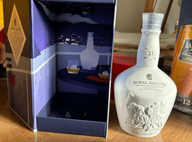 ウイスキー／CHIVAS BROTHERS：ロイヤルサルート 21年 白_状態ランク：Aなど4点（愛媛県松山市・出張買取）｜お酒の高価買取なら【バイセル】