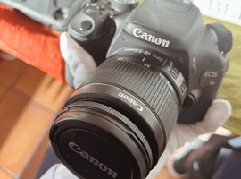 Canon：EOS Kiss X5 ダブルズームキット／Canon：交換レンズ付きボディなど3点