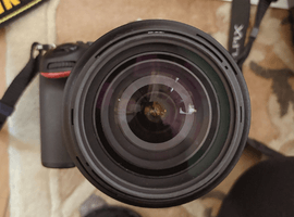 Nikon：D7100 16-85 VR レンズキットなど3点
