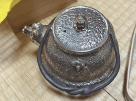 鉄瓶：清茂／蓋置：藤田喬平など2点