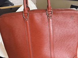 LOUIS VUITTON / エピ / ポルトドキュマン ヴォワヤージュ / M54478 / 状態ランク：Dなど3点