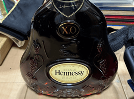 ブランデー／Hennessy：XO 金キャップ クリアボトル_状態ランク：Cなど15点（大阪府交野市・出張買取）｜お酒の高価買取なら【バイセル】