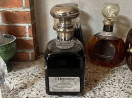 レア　ヘネシー ライブラリー デキャンタ シルバートップ ブランデー 古酒 箱付 ブランデー／Hennessy：ナポレオン シルバートップ ライブラリー
