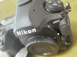 Nikon：ボディ／Nikon：レンズなど8点