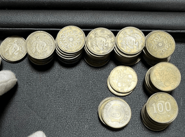100円銀貨など3点