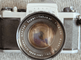 PENTAX：交換レンズ付きボディ／Canon：交換レンズ付きボディなど3点