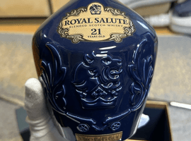 ウイスキー／CHIVAS BROTHERS：ロイヤルサルート 21年 青陶器（状態ランク：A）など3点