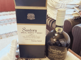 ウイスキー：Suntory（スペシャルリザーブ）／ブランデー：CAMUS（XO スペリオール）など2点