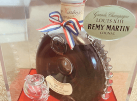 ブランデー：REMY MARTIN（ルイ13世 ベリーオールド クリアケース）／ブランデー：REMY MARTIN（セントークリスタル バカラボトル）など3点