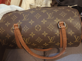 LOUIS VUITTON / モノグラム / パピヨン 26 旧旧型 / M51366 / 状態ランク：Bなど2点