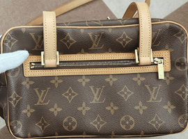 LOUIS VUITTON / モノグラム / シテ MM / M51182 / 状態ランク：Bなど2点
