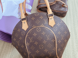 LOUIS VUITTON / モノグラム / エリプス PM / M51127など2点(愛媛県西予市・出張買取）｜ブランド品の高価買取なら【バイセル】