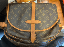 LOUIS VUITTON / モノグラム / ソミュール 30 / M42256 / 状態ランク：Bなど9点
