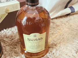ブランデー：Suntory（インペリアル ホヤクリスタル）／ブランデー：COURVOISIER（ナポレオン 旧ボトル）など3点
