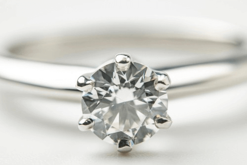 デビアス製ダイヤモンドの魅力と高価買取のポイントを紹介！