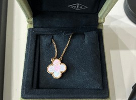 ネックレス / Van Cleef & Arpels / ヴィンテージアルハンブラネックレス / 750 / シェルなど2点