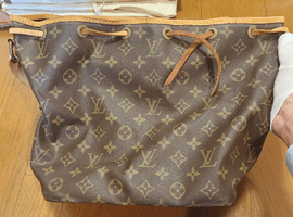 LOUIS VUITTON / モノグラム / プチノエ 旧型 / M42226 / 状態ランク：Bなど5点(愛媛県伊予郡松前町・出張買取）｜ブランド品の高価買取ならバイセル