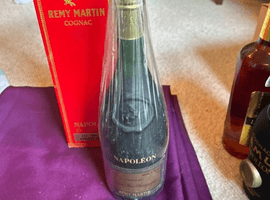 ブランデー：REMY MARTIN（ナポレオン グランドファインシャンパーニュ）／ウイスキー：Suntory（クレスト 12年 旧ボトル）など12点