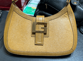 GUCCI / ジャッキー / ワンショルダーバッグ / 001 4141など8点(横浜市鶴見区よりご来店・店頭買取）｜ブランド品の高価買取なら【バイセル】