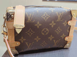 LOUIS VUITTON / モノグラム / サイドトランク PM / M46815など3点(大阪府東大阪市よりご来店・店頭買取）｜ブランド品の高価買取なら【バイセル】