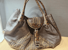 FENDI / スパイバッグ ズッカ柄 / 8BR511など5点