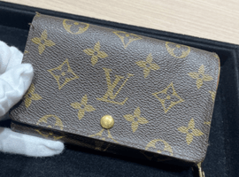 LOUIS VUITTON / モノグラム / ポルト モネ ビエ トレゾール / M61730 / 状態ランク：Bなど2点(愛知県名古屋市守山区よりご来店・店頭買取）｜ブランド品の高価買取なら【バイセル】