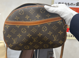 LOUIS VUITTON / モノグラム / ブロワ / M51221 / 状態ランク：Dなど2点