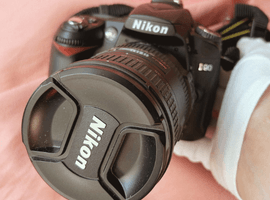 Nikon：D90＋AF-S DX NIKKOR 18-200mm F3.5-5.6G ED VR IIなど4点