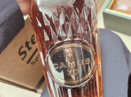 ブランデー：CAMUS（XO ロングネック）／ウイスキー：dunhill（オールドマスター ファイネスト）など5点