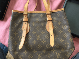 LOUIS VUITTON / モノグラム / バケット PM / M42238 / 状態ランク：Cなど2点