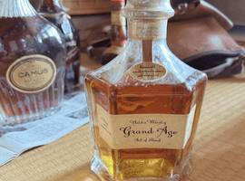 ウイスキー：NIKKA（グランドエイジ）／ブランデー：REMY MARTIN（スペリオール 旧）など3点