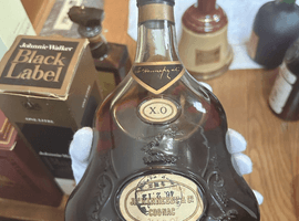 ブランデー：Hennessy（ジャズ ヘネシー XO 金キャップ グリーンボトル）／ウイスキー：Johnnie Walker（ブラックラベル エクストラスペシャル 金キャップ）など13点