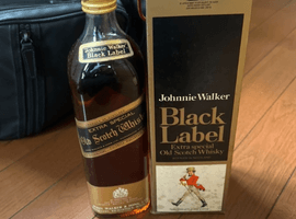 ウイスキー：Johnnie Walker（ブラックラベル  エクストラスペシャル 金キャップ）／ブランデー：REMY MARTIN（ルイ13世 ベリーオールド）など11点
