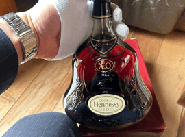ブランデー／Hennessy：XO 金キャップ グリーンボトル_状態ランク：Aなど5点（東京都葛飾区・出張買取）｜お酒の高価買取なら【バイセル】
