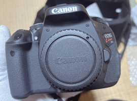 Canon:EOS Kiss X5 ボディなど3点