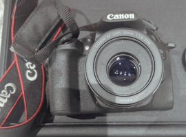 Canon：EOS Kiss X10i ボディ＋EF 50mm F1.8 STM／Canon：EF-S 18-55mm F4-5.6 IS STMなど4点