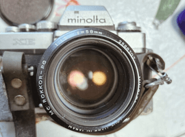 MINOLTA：交換レンズ付きボディ／Canon：交換レンズ付きボディなど2点
