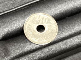昭和35年発行 50円硬貨（菊穴あきニッケル貨）など複数点