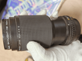 Nikon：レンズ／Canon：ボディなど5点