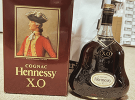 ブランデー：Hennessy（XO 金キャップ グリーンボトル）／ウイスキー：Old Parr（スペリオール）など4点