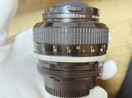 Nikon：レンズ／Nikon：交換レンズ付きボディなど2点