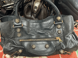 BALENCIAGA / ジャイアントシティ / 173084 / 状態ランク：Bなど3点(東京都江戸川区・出張買取）｜ブランド品の高価買取なら【バイセル】
