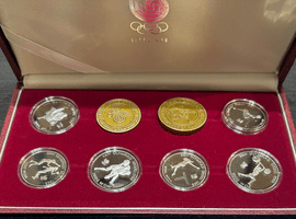 1988年ソウルオリンピック記念硬貨セットなど複数点