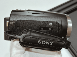 SONY：HDR-CX675 ブラック／FUJIFILM：ボディなど2点