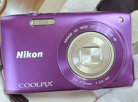 Nikon：COOLPIX S3300 ラベンダーパープルなど3点
