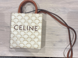 CELINE / バーティカルカバミニ ショルダーバッグ / 状態ランク：BCなど2点